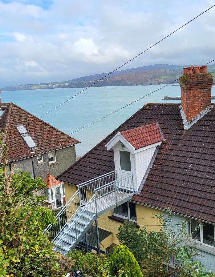 Seasidesteps Fishguard Exterior photo